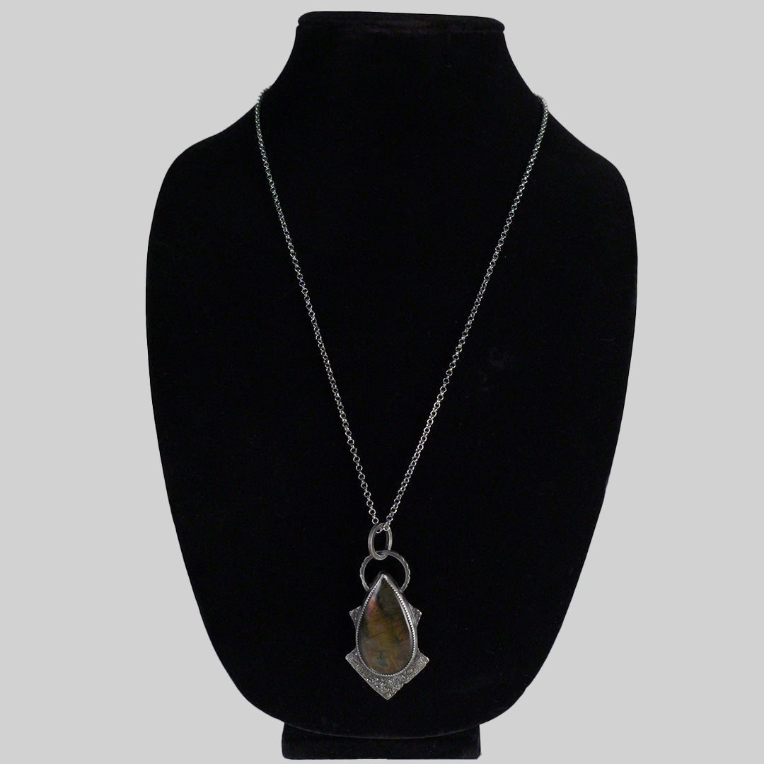 Pear shaped spectrolite labradorite pendant